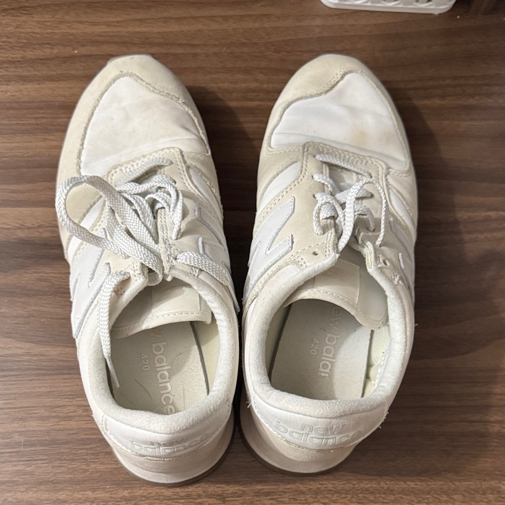 New Balance 420 Men's Off-White Sneakers